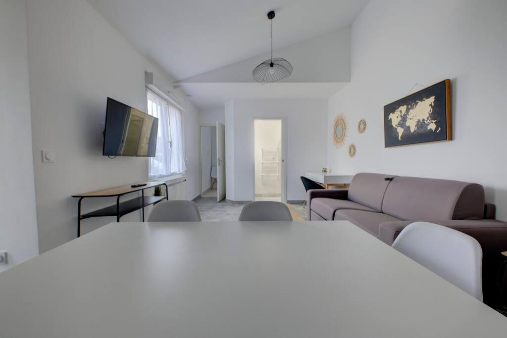 Les Forges Fond Apartman Avoine Kültér fotó