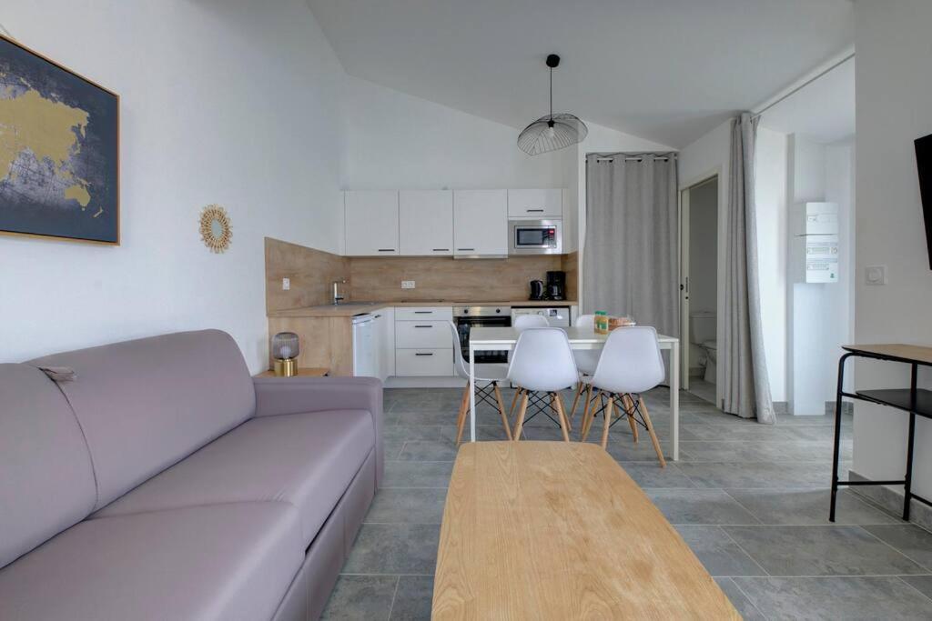 Les Forges Fond Apartman Avoine Kültér fotó